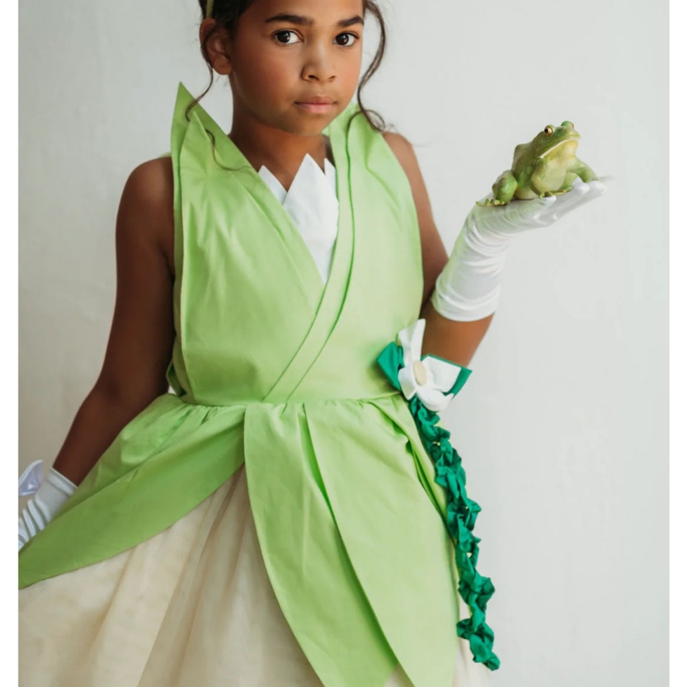 Green Fairy Tale Girls' Dress with Bow Accent